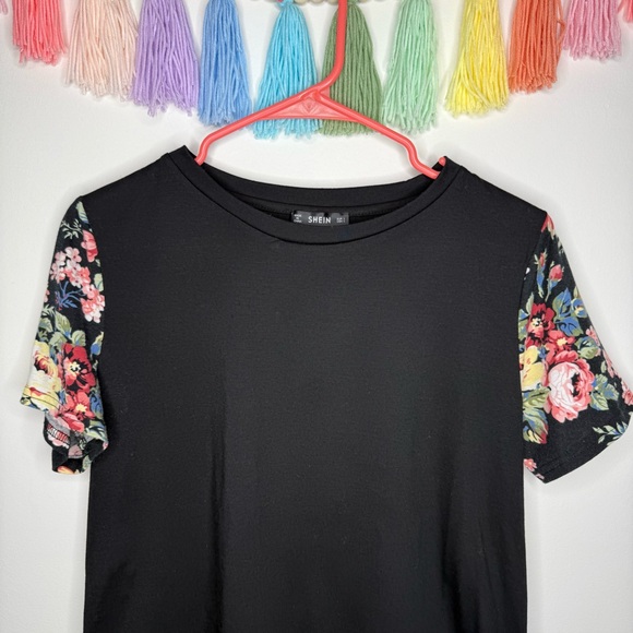 SHEIN Floral Sleeve Black Short Sleeve Casual Top Size Large - Picture 3 of 9